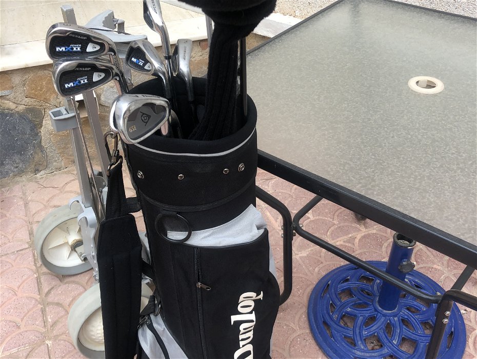 For sale: Golf clubs, golf bag, golf trolley, golf travel bag