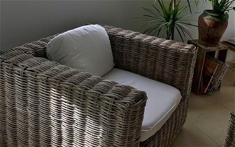 For sale: Suite of Spanish rattan furniture