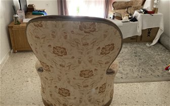 Can anyone recommend: Re -Upholstery