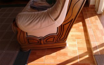 I am trying to sell 2 x 2 seater settes