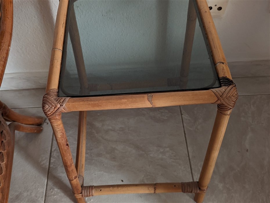For sale: Pair of wicker chairs and small table