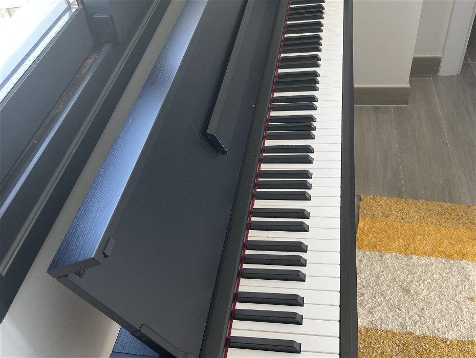 For sale: Yamaha electrical piano