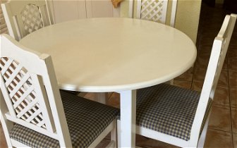 For sale: Table and 4 chairs