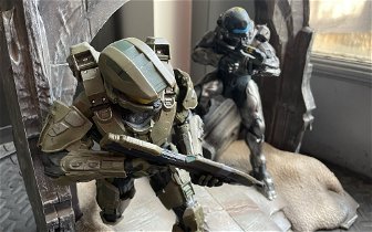 For sale: Halo 5 statue