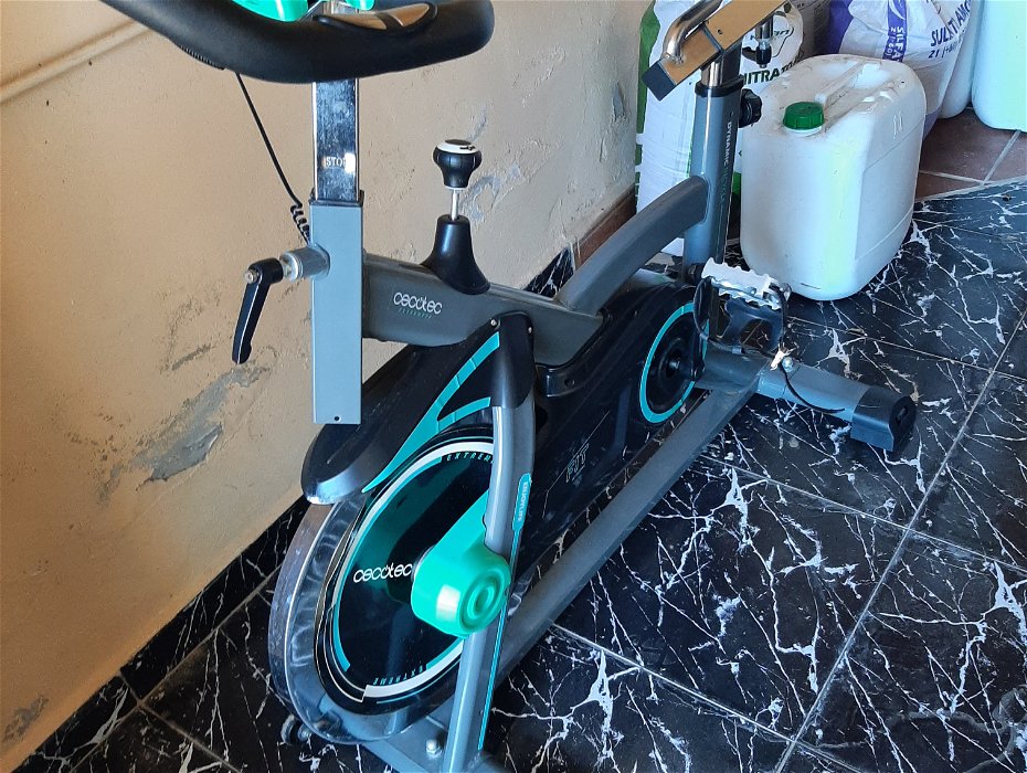 For sale: SPIN BIKE FOR SALE