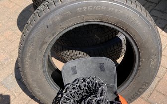 For sale: Winter tyres and chains 225/65 R17