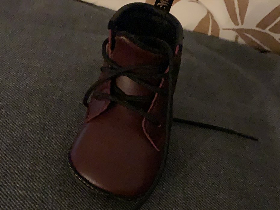 Lost: Burgundy baby dr marten booty in size 1