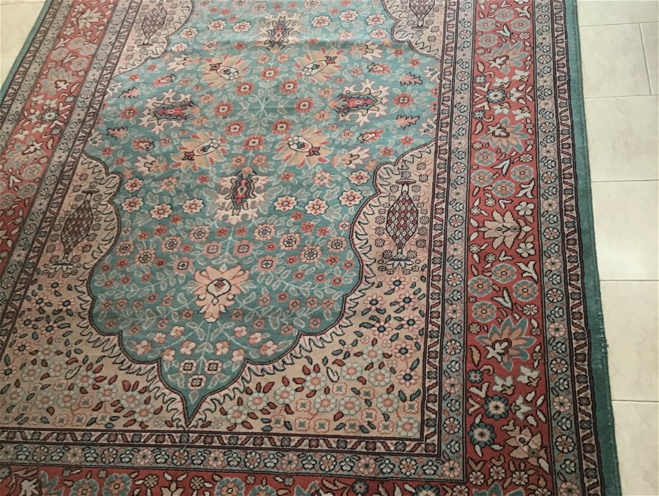 For sale: Persian Carpet