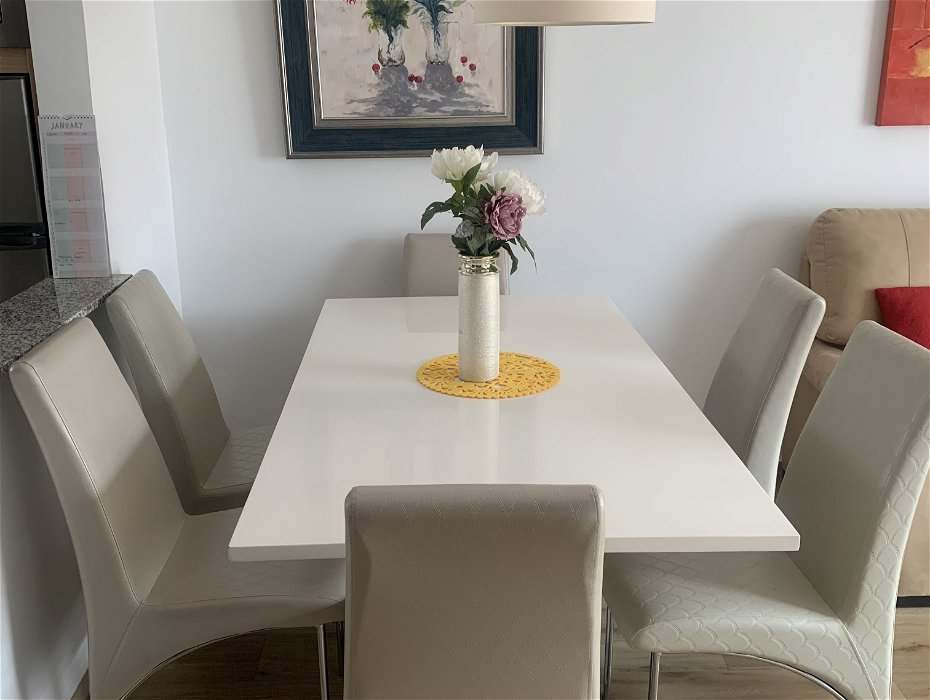 For sale: Dining table