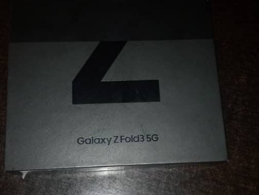 Brand new Samsung Z fold 3