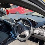 For sale: 09 Vauxhall Astra Sxi 16v 3 Door petrol