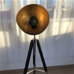 For sale: Tripod lamp