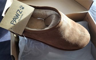 For sale: Bearpaw mens slippers