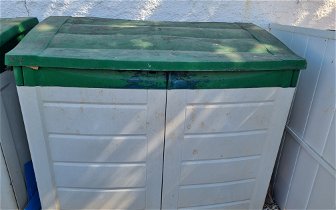 For sale: Outside tub boxes